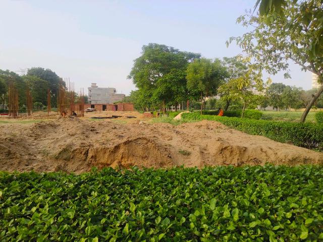 Land for sale in Hariana