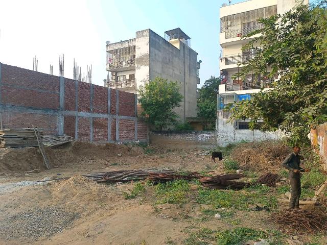 Land for sale in Hariana