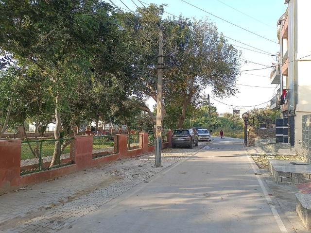 Land for sale in Hariana