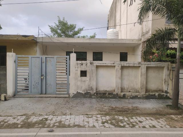 Land for sale in Hariana