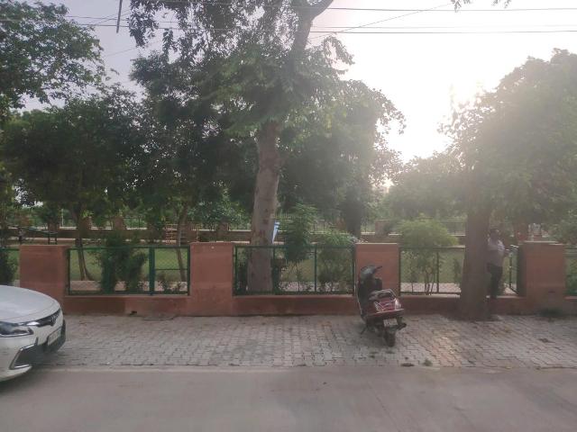 Land for sale in Hariana