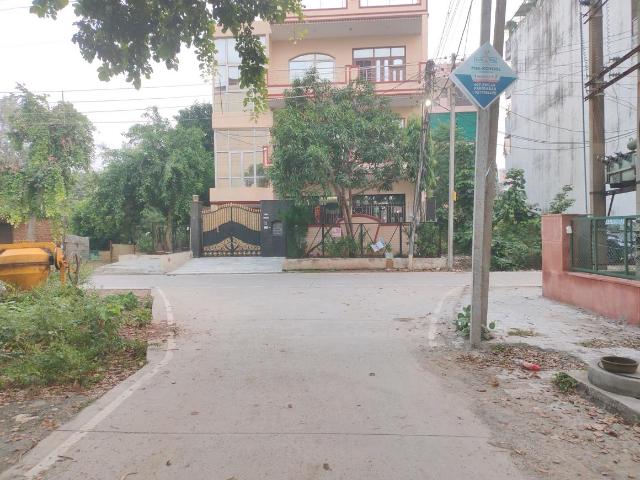Land for sale in Sector 45, Faridabad