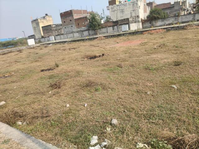 Land for sale in Hariana