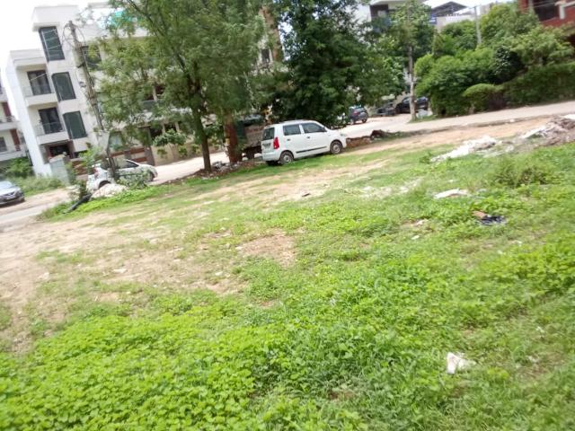 Land for sale in Hariana