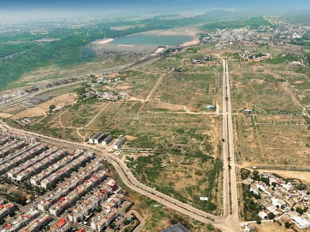 Land for sale in Hariana