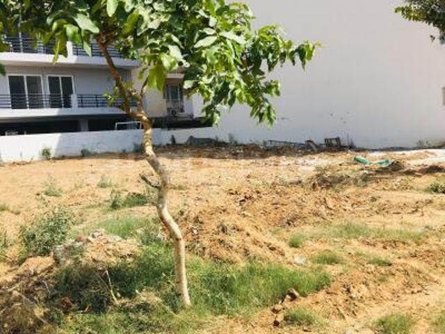 Land for sale in Hariana