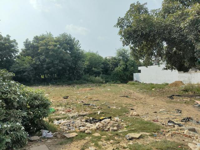 Land for sale in Hariana