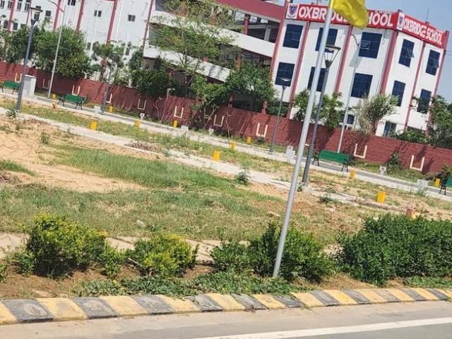 Land for sale in Hariana