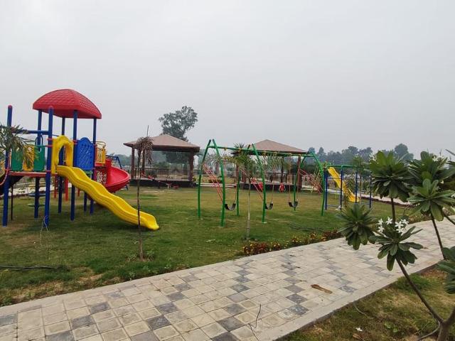 Land for sale in Hariana