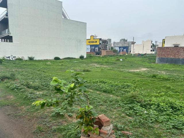 Land for sale in Hariana