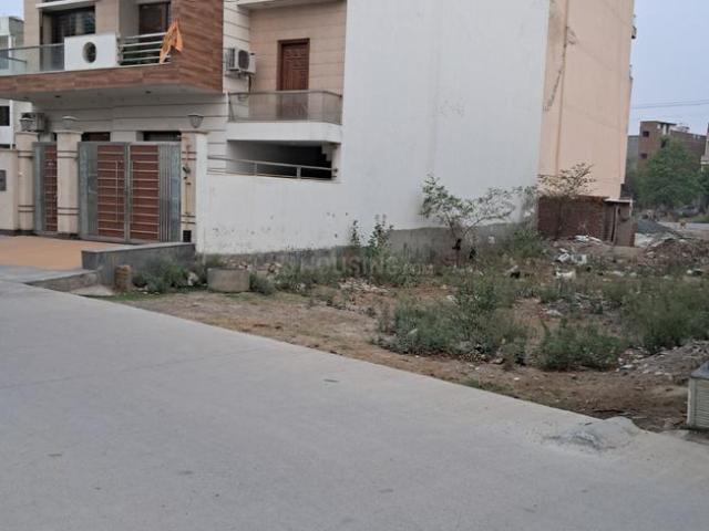 Land for sale in Hariana
