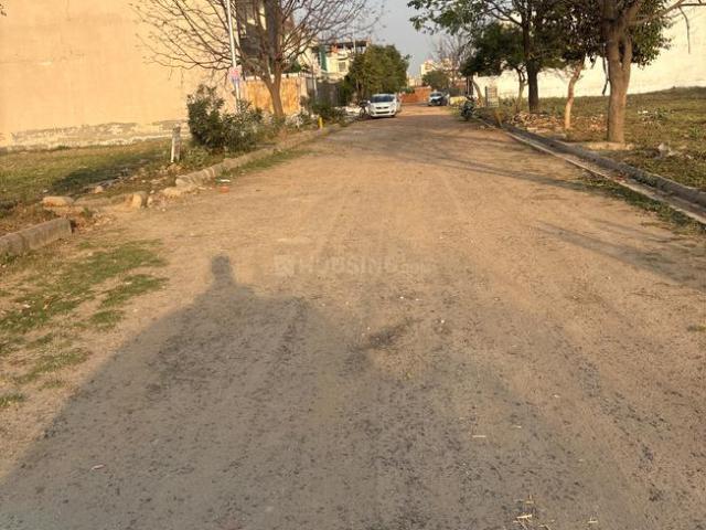 Land for sale in Hariana