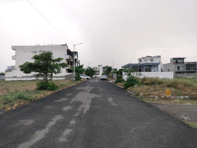 Land for sale in Hariana