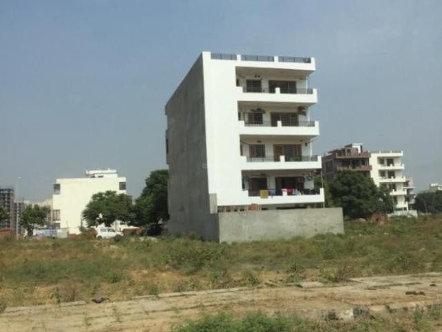 Land for sale in Hariana