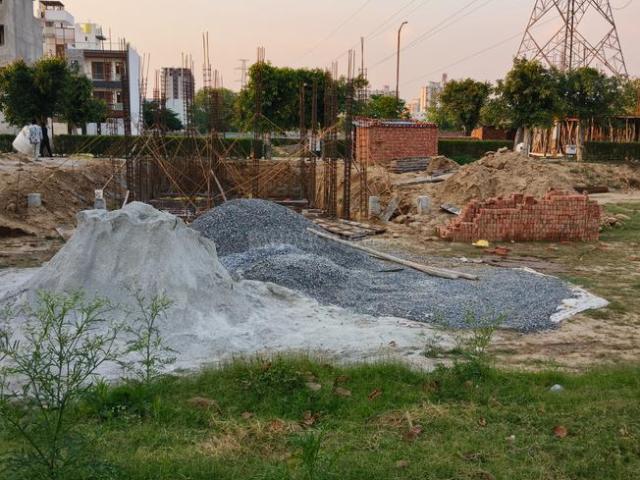 Land for sale in Hariana