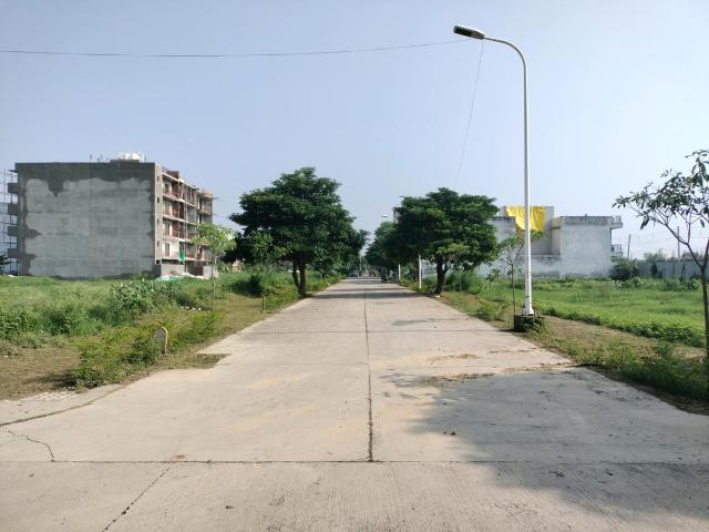 Land for sale in SECTOR 77, Faridabad