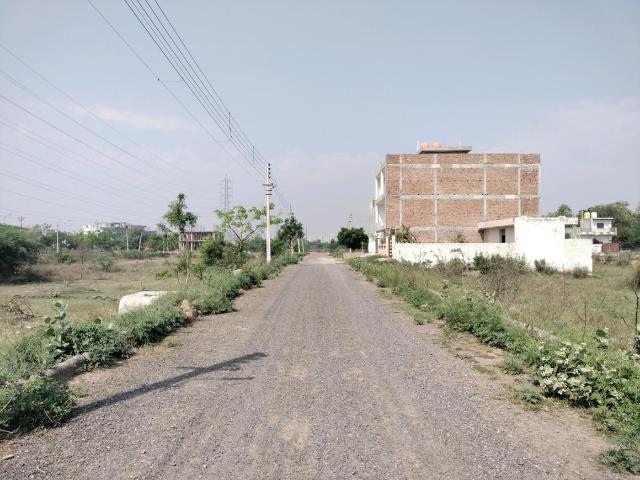 Land for sale in Hariana