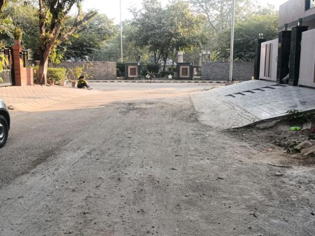 Land for sale in Hariana