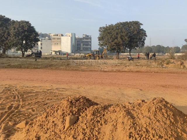Land for sale in Hariana