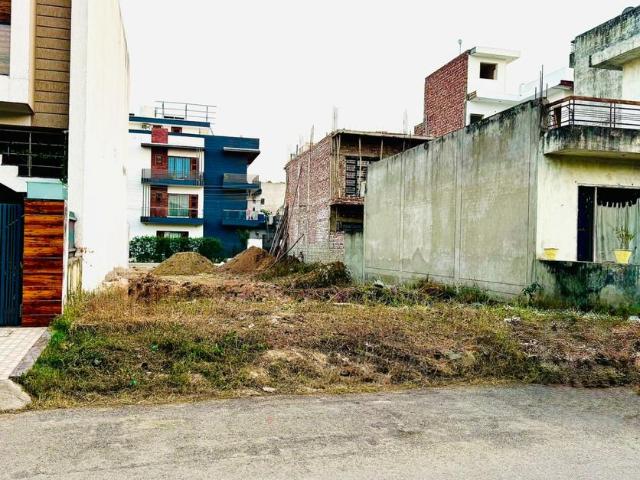 Land for sale in Matran, Punjab