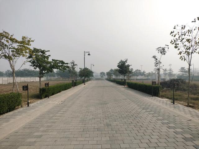 Land for sale in Hariana