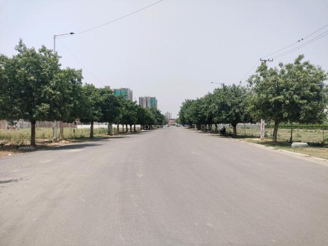 Land for sale in Hariana