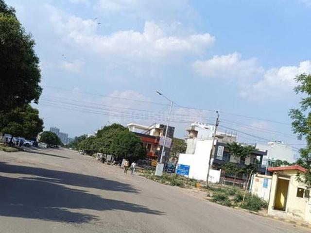 Land for sale in Hariana