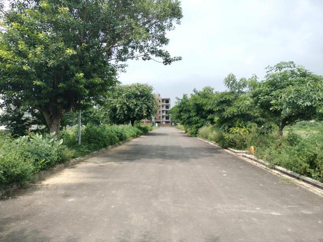 Land for sale in Hariana