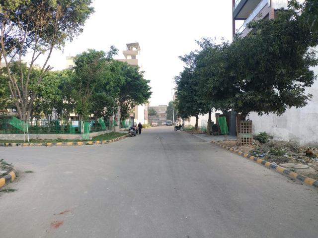 Land for sale in Hariana