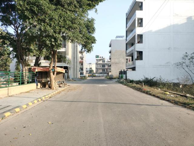 Land for sale in Hariana