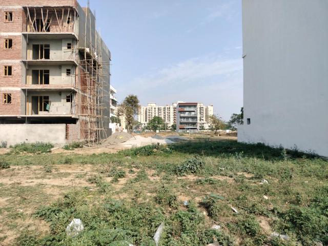 Land for sale in Hariana