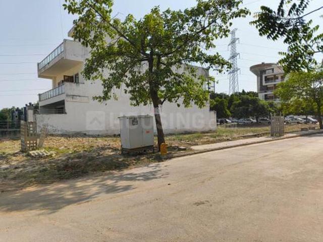 Land for sale in Hariana