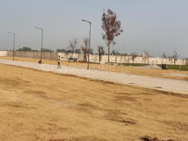 Land for sale in Hariana