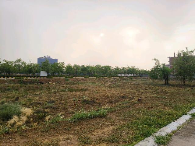 Land for sale in Hariana