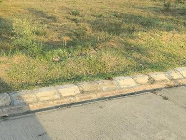 Land for sale in Hariana