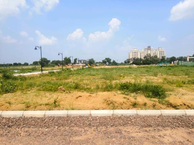 Land for sale in Hariana