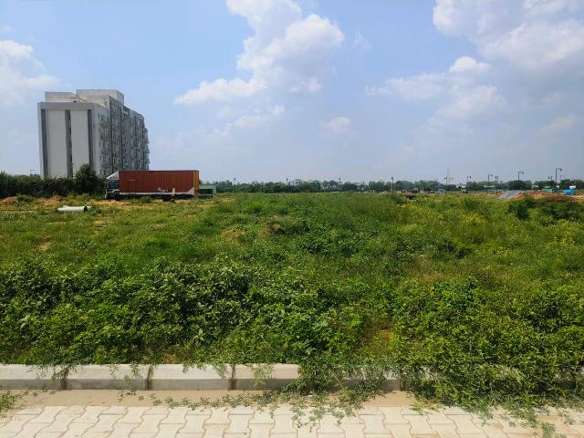 Land for sale in Hariana