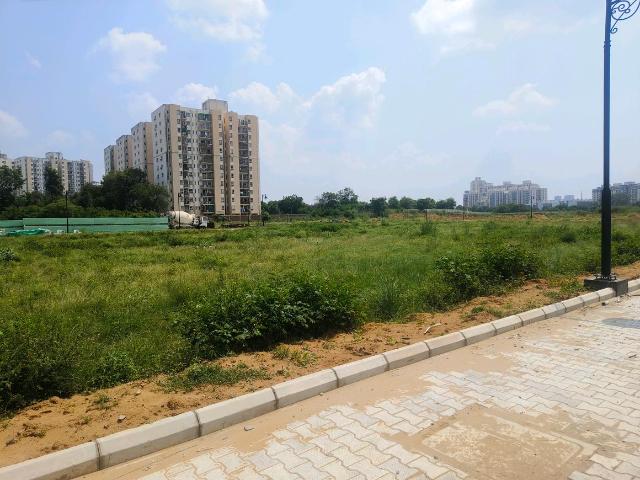 Land for sale in Hariana