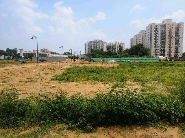 Land for sale in Hariana