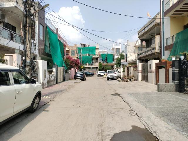 Land for sale in Sector 8, Faridabad