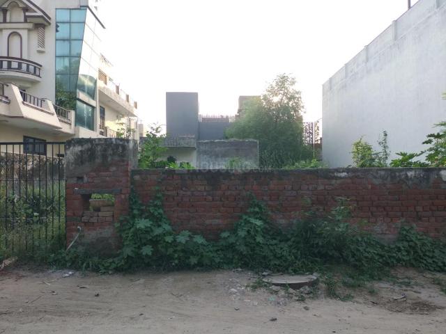 Land for sale in Hariana