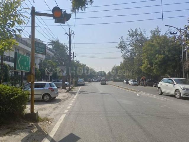 Land for sale in Sector 92, Noida