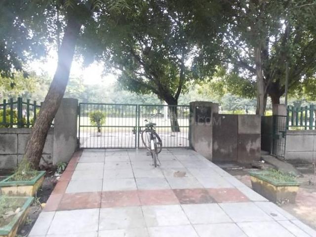 Land for sale in Greater Noida - Delhi, Arunachal Pradesh