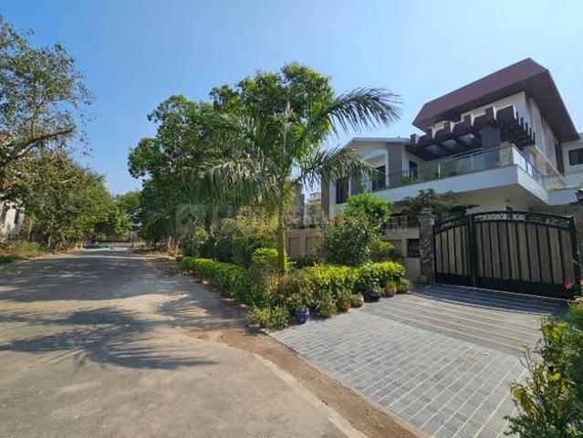 Land for sale in Greater Noida - Delhi, Arunachal Pradesh