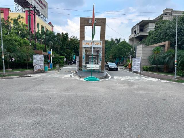 Land for sale in Sector 93B, Noida