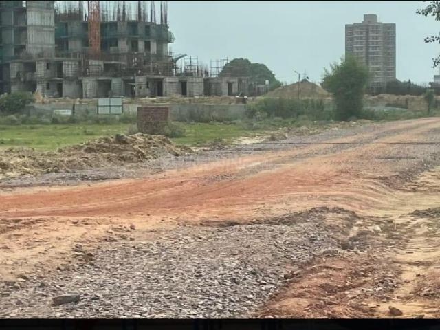 Land for sale in Hariana