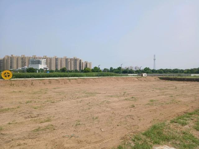 Land for sale in Hariana
