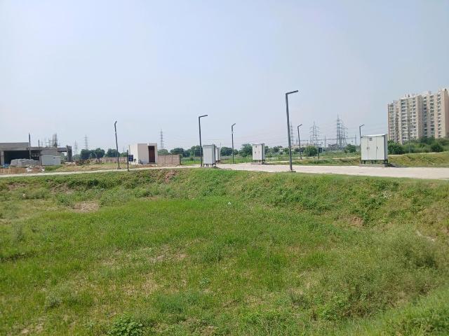 Land for sale in Hariana
