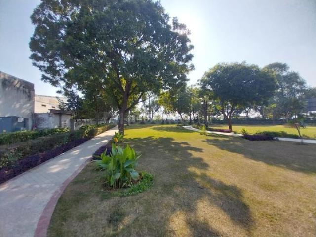 Land for sale in Hariana