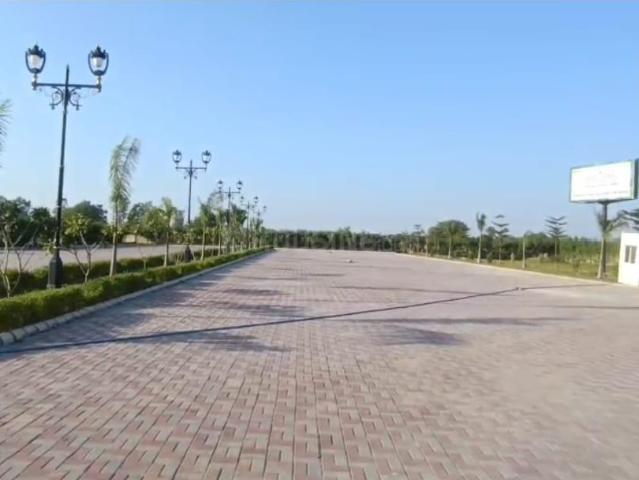Land for sale in Hariana